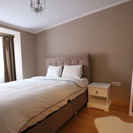 Old Square Apartments 5 Timisoara Luaran gambar
