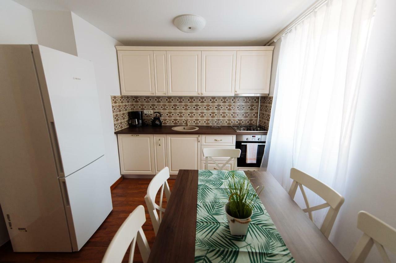 Old Square Apartments 5 Timisoara Luaran gambar