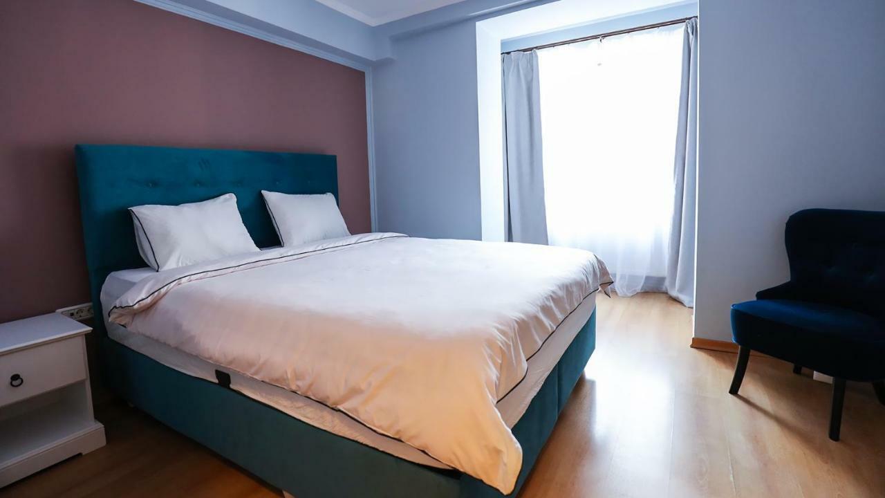 Old Square Apartments 5 Timisoara Luaran gambar