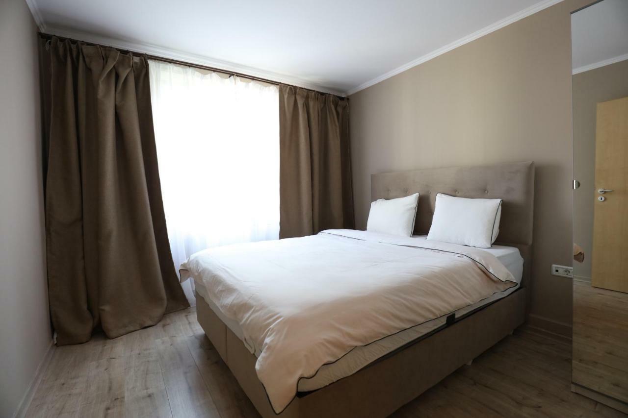 Old Square Apartments 5 Timisoara Luaran gambar